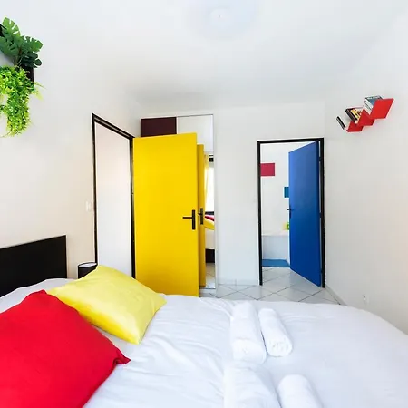 Apartment Entier - Le Mondrian - 1ch Check-in 24h